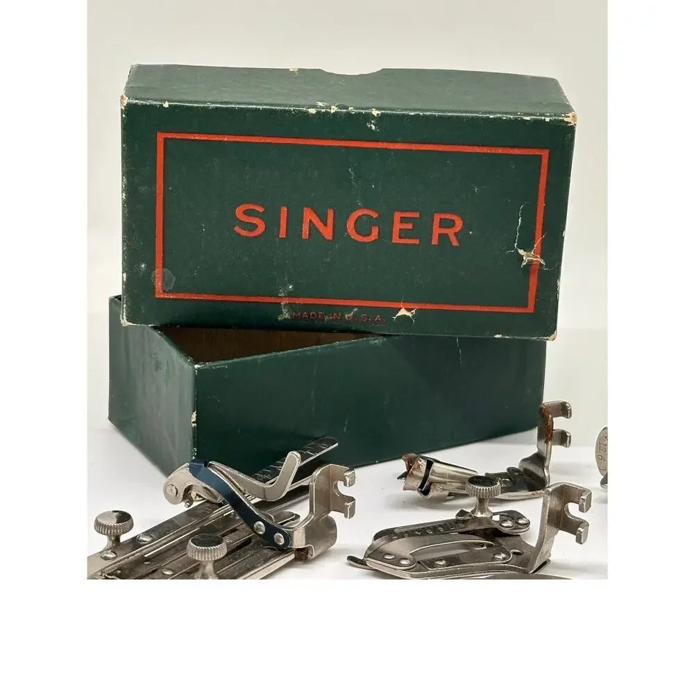 Vintage Singer Sewing Machine Original Green Box –‎ Presser Feet & Attachments